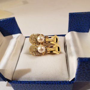 Christian Dior Vintage Rhinestone and Pearl Goldtone Clip On Earrings EUC